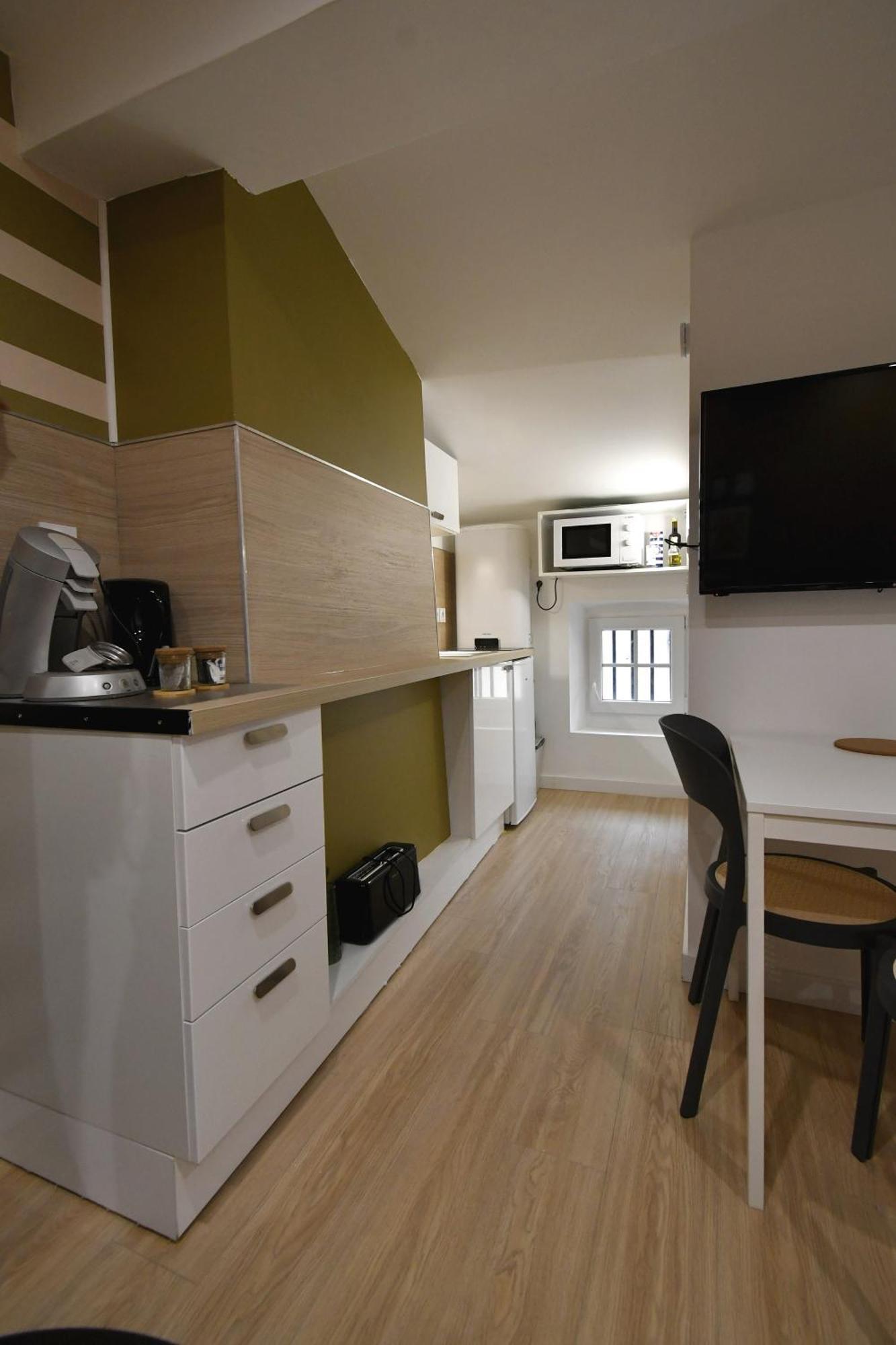 Le Castel Apartment Кастелнодари Екстериор снимка
