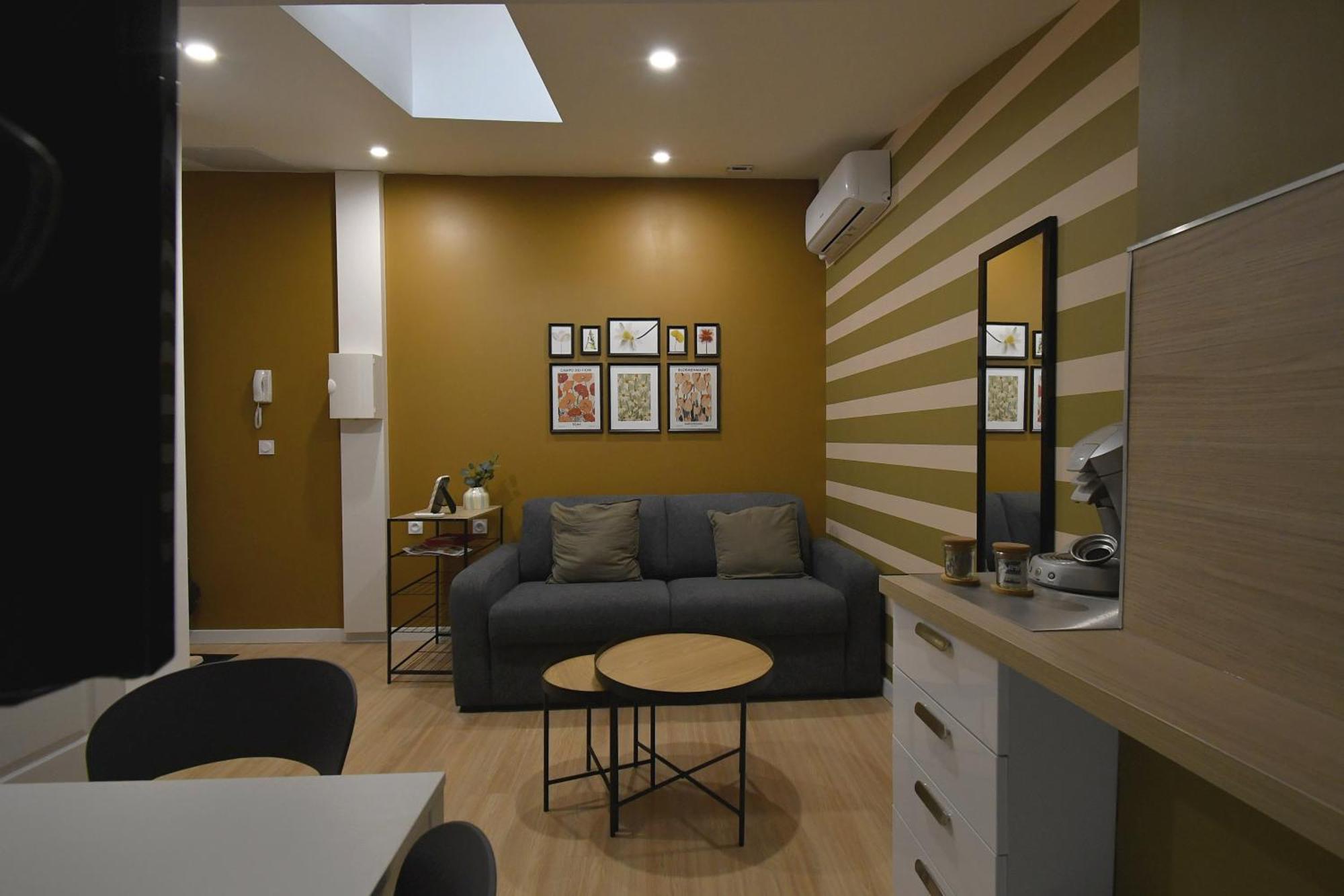 Le Castel Apartment Кастелнодари Екстериор снимка