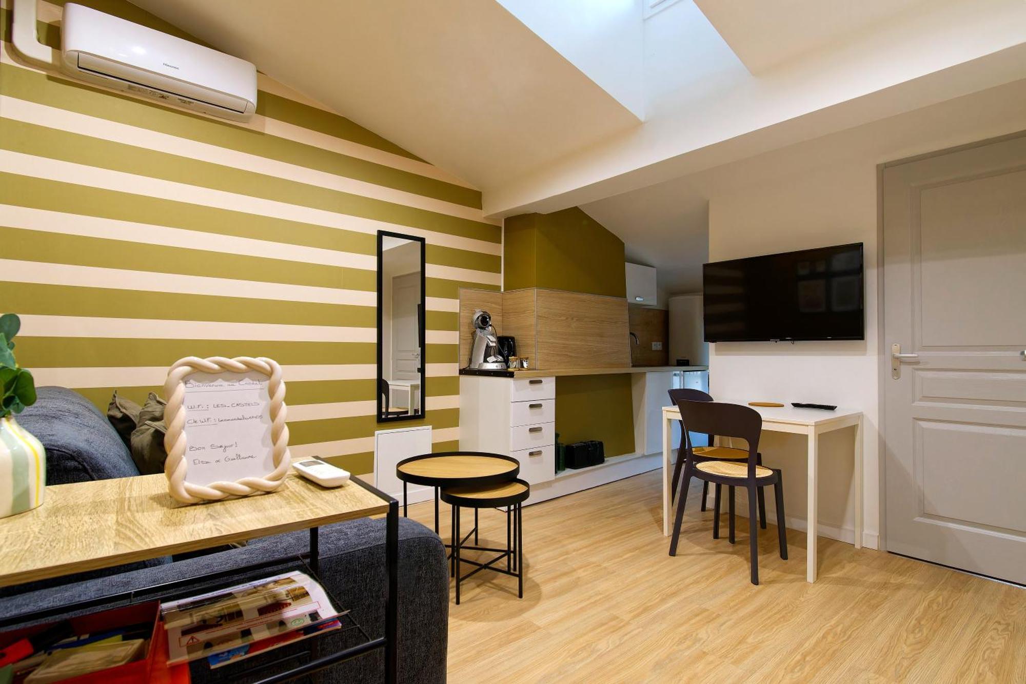 Le Castel Apartment Кастелнодари Екстериор снимка